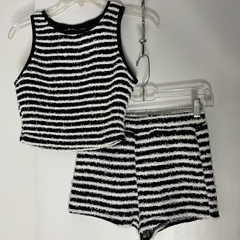 Striped two piece set - Picture 2 of 3
